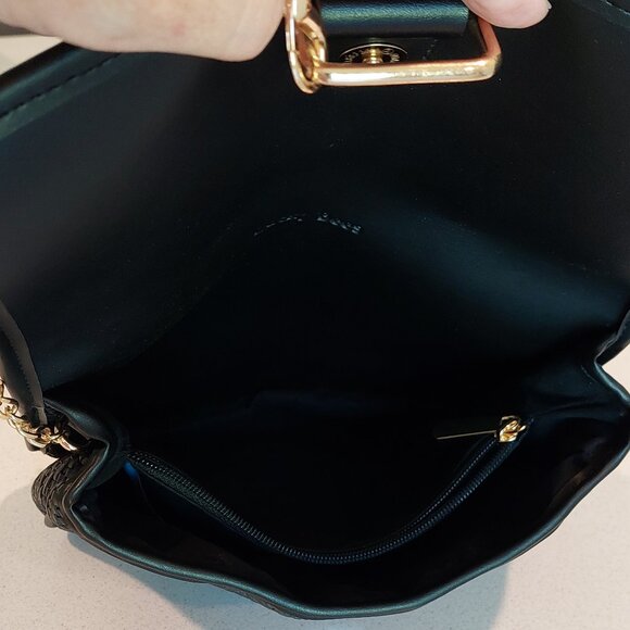 Lucky Bees Black Shoulder Purse - Picture 10 of 16